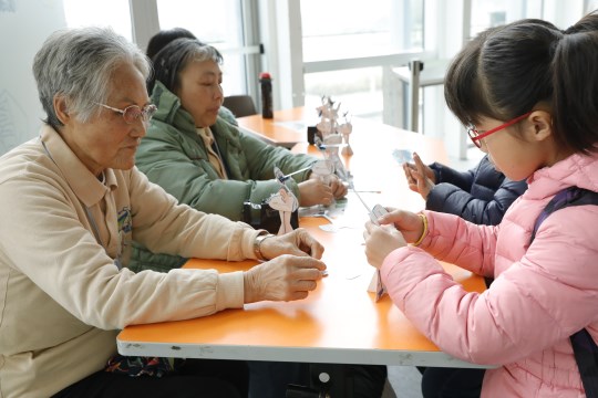 Volunteer's Origami Station