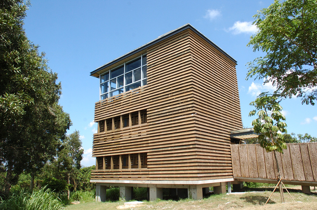 Riverside Hide